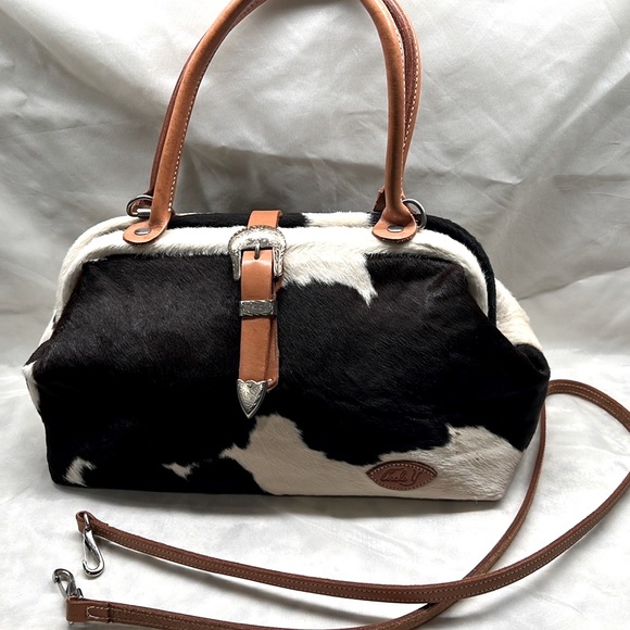 Circle Y of Yoakam - B/W Cowhide Putse. Handmade - Picture 1 of 11